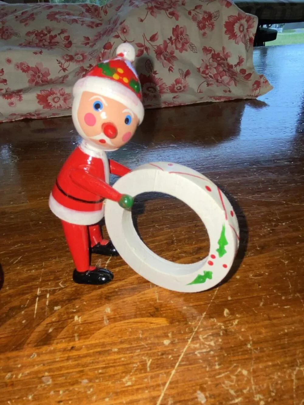 Adorable Vintage Vera Neumann 3D Wooden Christmas Napkin Holders 6pc Set